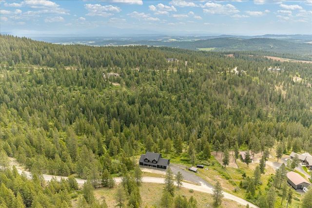 6670 Stoneridge Way, Nine Mile Falls, WA 99026