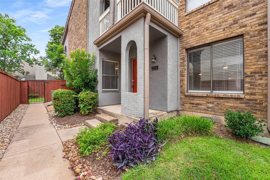 4242 N Capistrano Drive 235, Dallas, TX 75287
