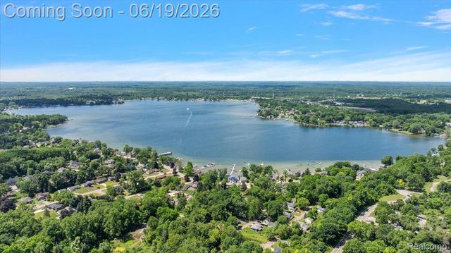 11387 Mart Road, Green Oak Township, MI 48189