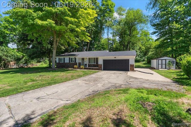 11387 Mart Road, Green Oak Township, MI 48189