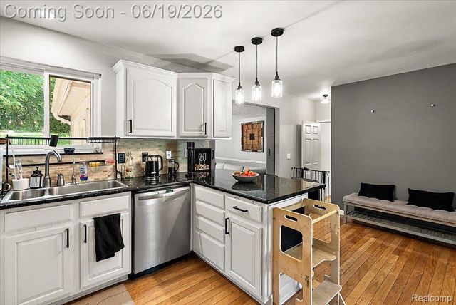 11387 Mart Road, Green Oak Township, MI 48189