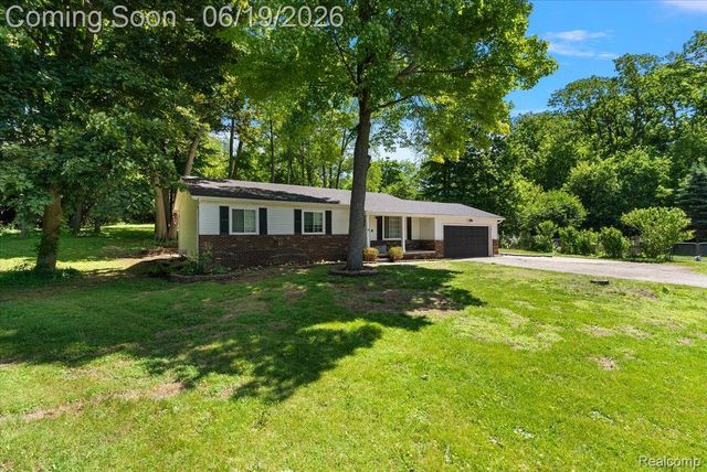 11387 Mart Road, Green Oak Township, MI 48189