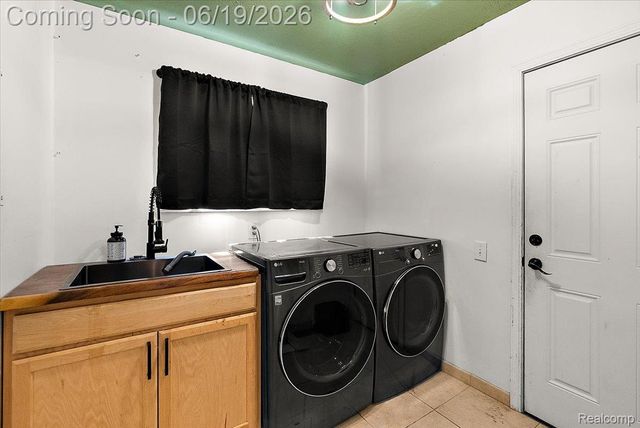 11387 Mart Road, Green Oak Township, MI 48189