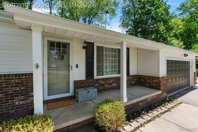11387 Mart Road, Green Oak Township, MI 48189