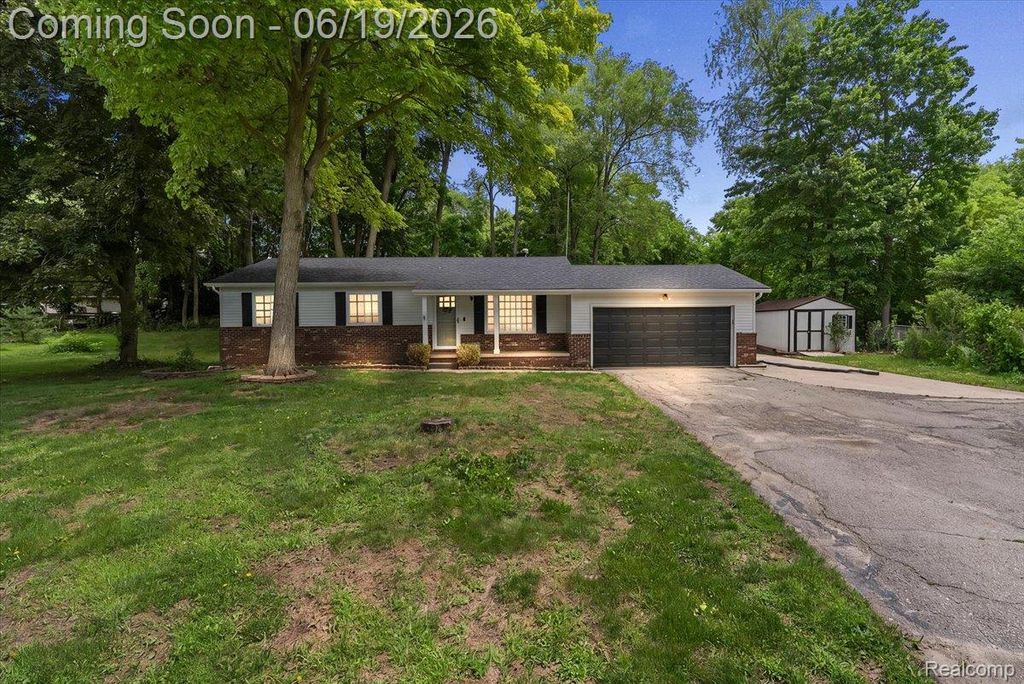 11387 Mart Road, Green Oak Township, MI 48189