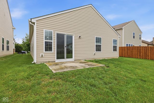 5771 White Pine Road, Whitestown, IN 46075