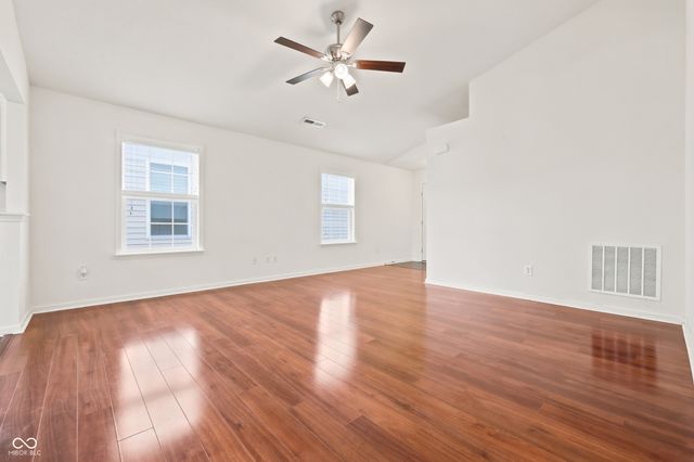 5771 White Pine Road, Whitestown, IN 46075