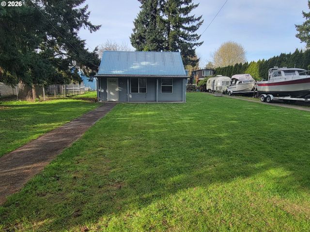 5717 Ne SUMNER St, Portland, OR 97218