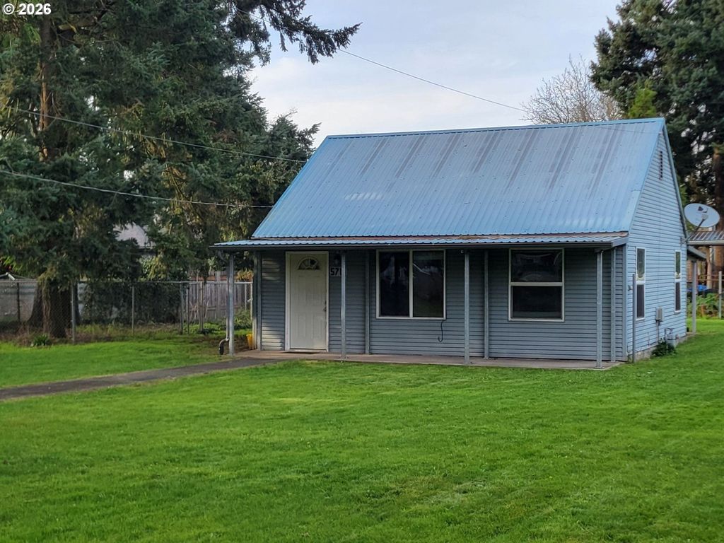 5717 Ne SUMNER St, Portland, OR 97218