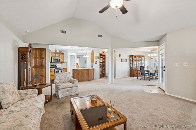 3334 Fairway Street, Claremore, OK 74019