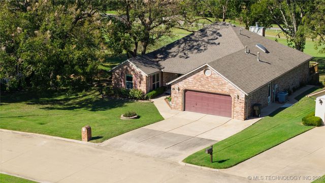 3334 Fairway Street, Claremore, OK 74019