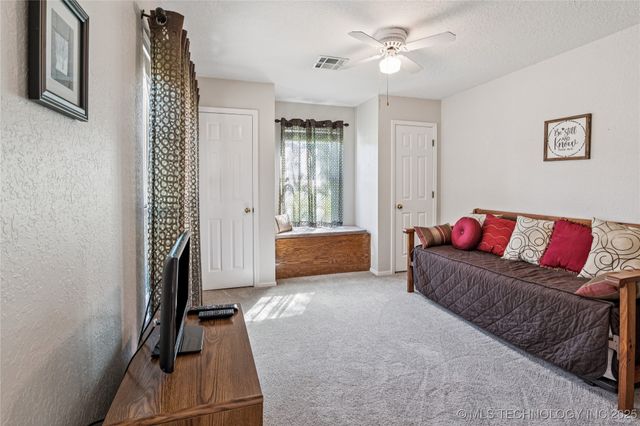 3334 Fairway Street, Claremore, OK 74019