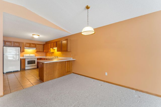 4913 34th Court NW, Rochester, MN 55901