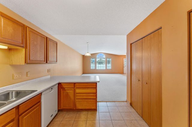 4913 34th Court NW, Rochester, MN 55901