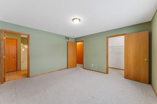 4913 34th Court NW, Rochester, MN 55901