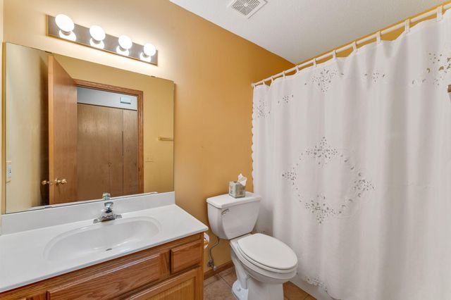 4913 34th Court NW, Rochester, MN 55901