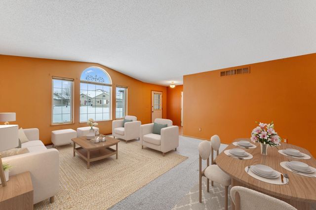 4913 34th Court NW, Rochester, MN 55901