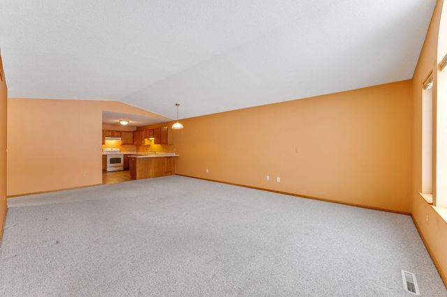 4913 34th Court NW, Rochester, MN 55901