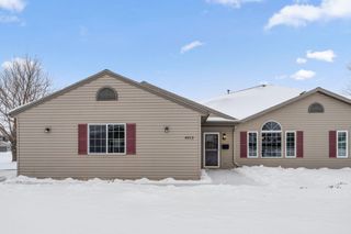 4913 34th Court NW, Rochester, MN 55901