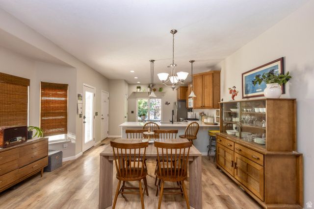 11751 S LAKE RUN RD, South Jordan, UT 84009