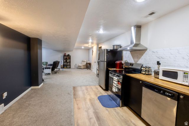 11751 S LAKE RUN RD, South Jordan, UT 84009