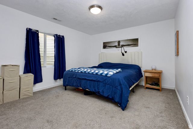 11751 S LAKE RUN RD, South Jordan, UT 84009