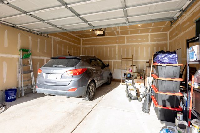 11751 S LAKE RUN RD, South Jordan, UT 84009