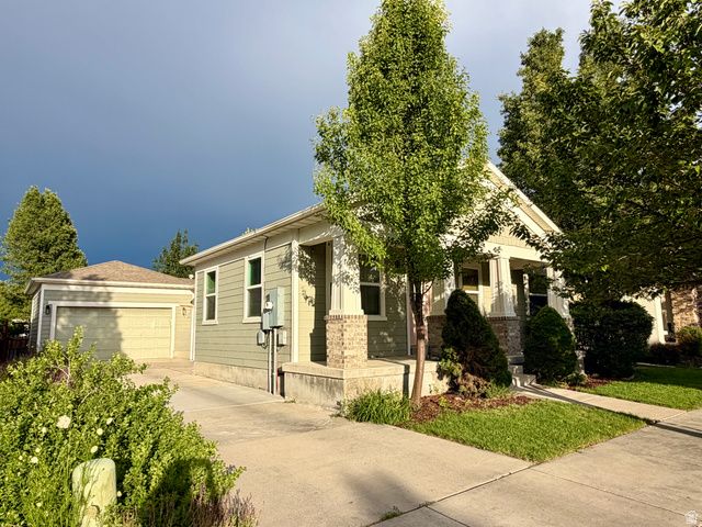 11751 S LAKE RUN RD, South Jordan, UT 84009