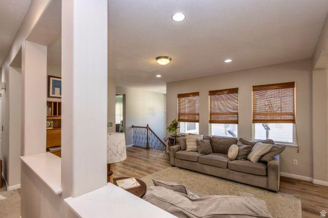 11751 S LAKE RUN RD, South Jordan, UT 84009