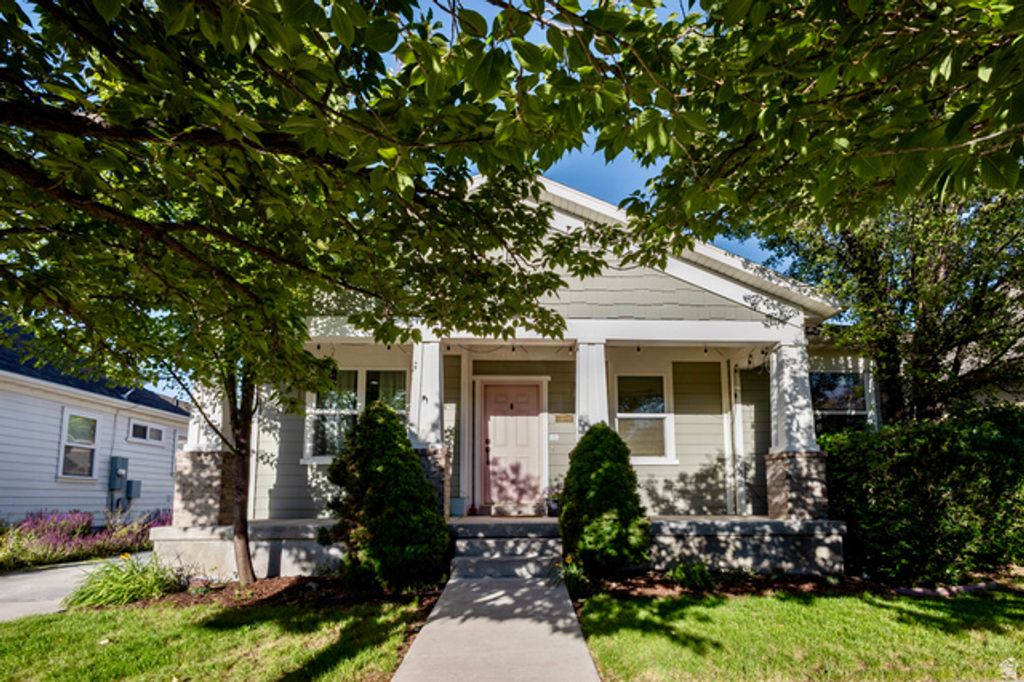 11751 S LAKE RUN RD, South Jordan, UT 84009