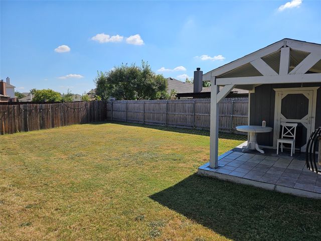 1313 Shelley Drive, Burleson, TX 76028