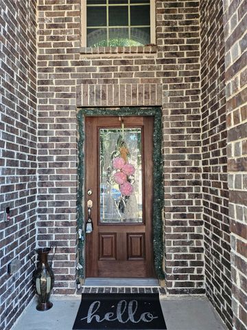 1313 Shelley Drive, Burleson, TX 76028