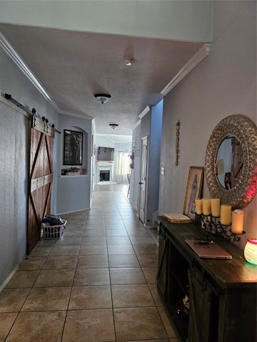 1313 Shelley Drive, Burleson, TX 76028