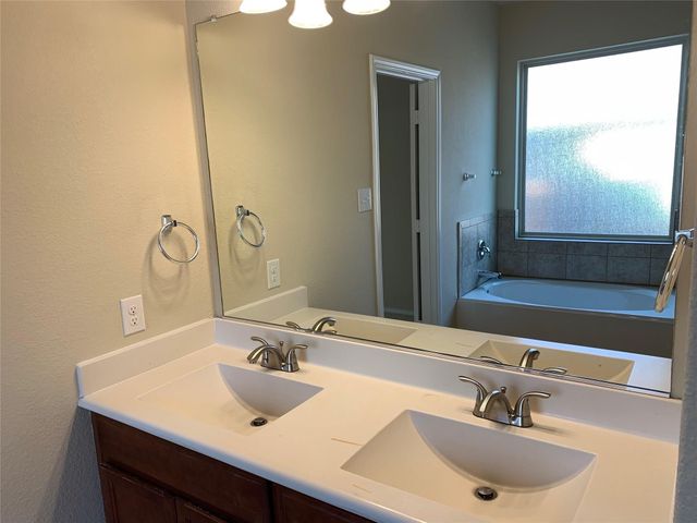 1313 Shelley Drive, Burleson, TX 76028