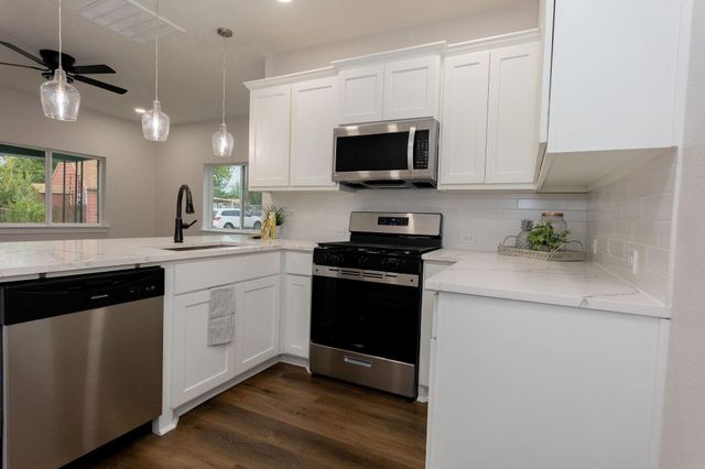 6675 Half Elm Street, Frisco, TX 75034