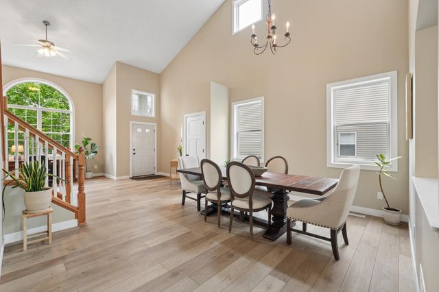 8962 Peony Lane N, Maple Grove, MN 55311