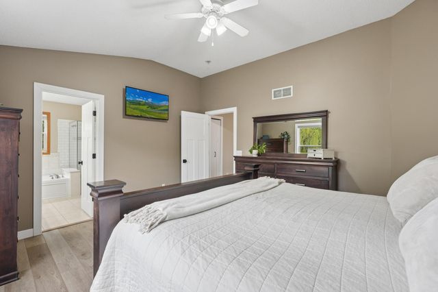 8962 Peony Lane N, Maple Grove, MN 55311
