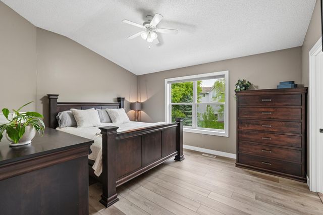 8962 Peony Lane N, Maple Grove, MN 55311