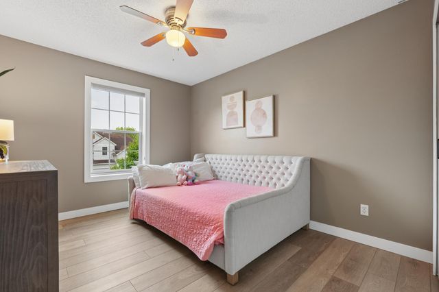 8962 Peony Lane N, Maple Grove, MN 55311