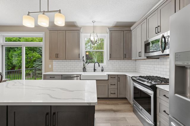 8962 Peony Lane N, Maple Grove, MN 55311