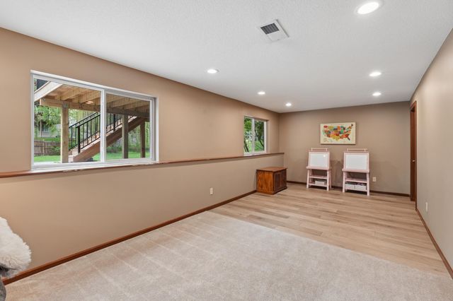 8962 Peony Lane N, Maple Grove, MN 55311