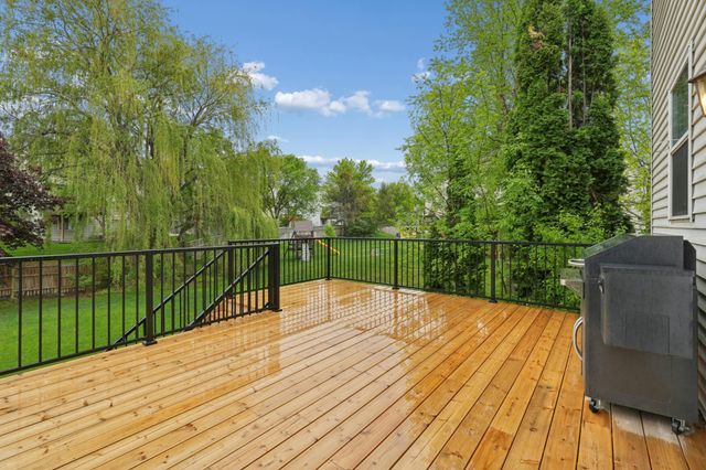 8962 Peony Lane N, Maple Grove, MN 55311