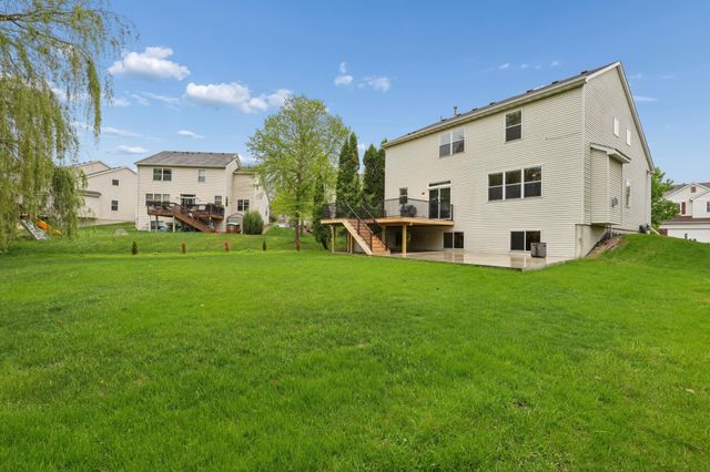 8962 Peony Lane N, Maple Grove, MN 55311