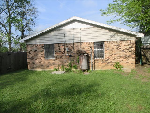 8607 Nesom Court, Shreveport, LA 71106