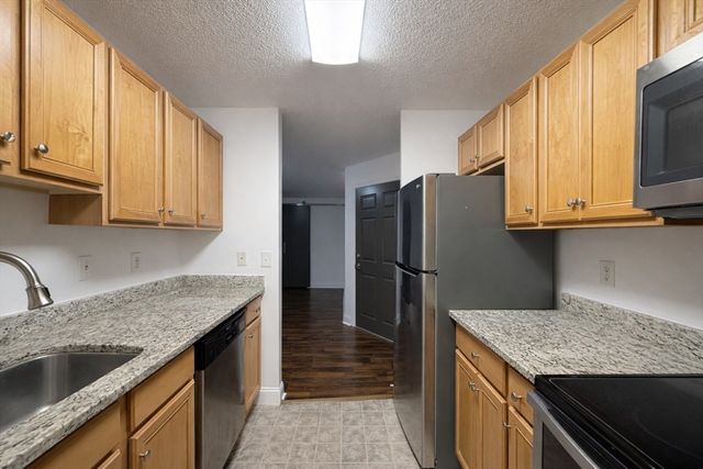 200 Market St 3409, Lowell, MA 01852