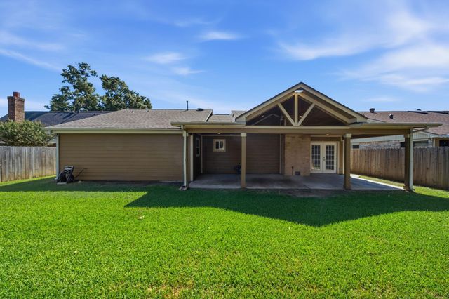 6030 Elkwood Forest Drive, Houston, TX 77088