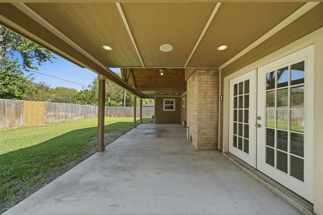 6030 Elkwood Forest Drive, Houston, TX 77088