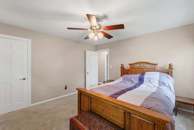 1712 Craftsman DRIVE, New Berlin, WI 53146