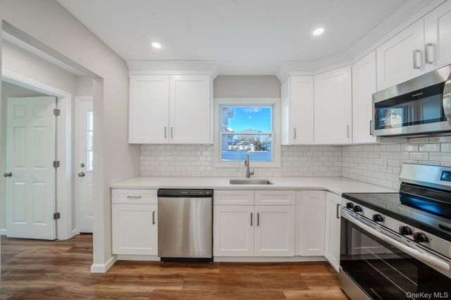 247 Rider Avenue, Patchogue, NY 11772