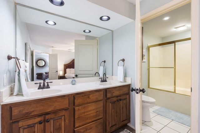 240 Meadow Ridge Lane 4, Branson, MO 65616